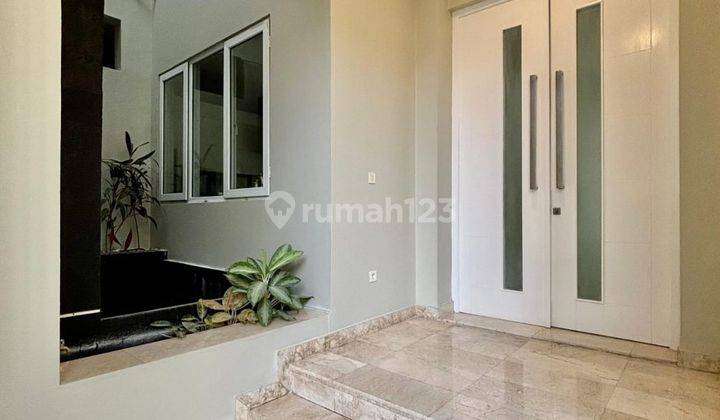 Disewakan Rumah Townhouse Mewah Di Kemang Jakarta Selatan 2