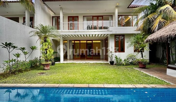Rumah Mewah Fasilitas Lengkap Cocok Untuk Expat Di Kemang