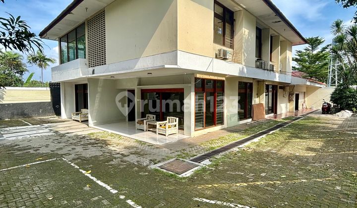 Cocok Untuk Kantor Atau Usaha Parkir Muat Banyak Dan Strategis