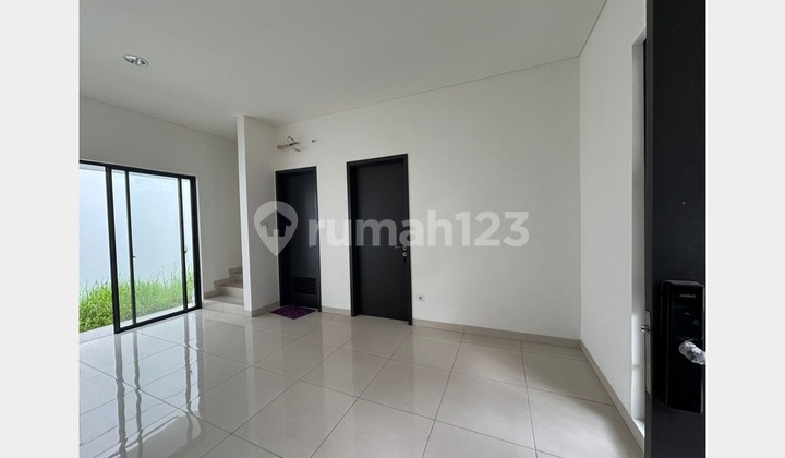 Jual Rumah Hook Mewah Maison De Wisteria Metland Menteng - Tipe Attic + Sky Balcony! (015) Jual Rumah Hook Mewah Maison De Wisteria Metland Menteng - Tipe Attic + Sky Balcony! (015)