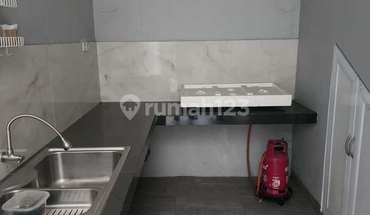 Sewa Rumah 2 Lantai Plus AC Cluster Wisteria Hanya 75 Juta Siap Huni, Metland Menteng, Cakung 028 2
