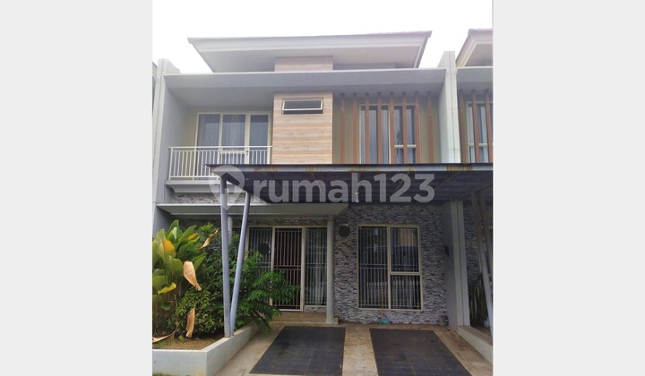 Dijual Murah Rumah 2,5 Lantai Cluster Mississippi Lebar 8 Sudah Renovasi, Jakarta Garden City, Cakung, 029