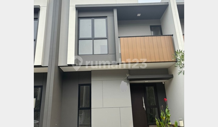 Affordable Rent for Premium Minimalist House in Cluster Regia Summarecon Crown Gading 015 Affordable Rent for Premium Minimalist House in Cluster Regia Summarecon Crown Gading 015
