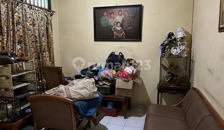 Dijual Cepat Rumah 2 Lantai Luas 200 m2 Di Perumahan Metland Menteng, Cakung 011 Dijual Cepat Rumah 2 Lantai Luas 200 m2 Di Perumahan Metland Menteng, Cakung 011