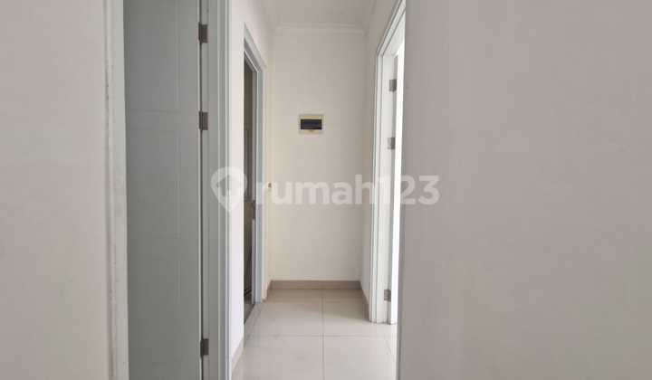Disewakan Rumah Cluster Thames Jgc - Hadap Taman, Adem & Sudah Renovasi Belakang! (030) 2
