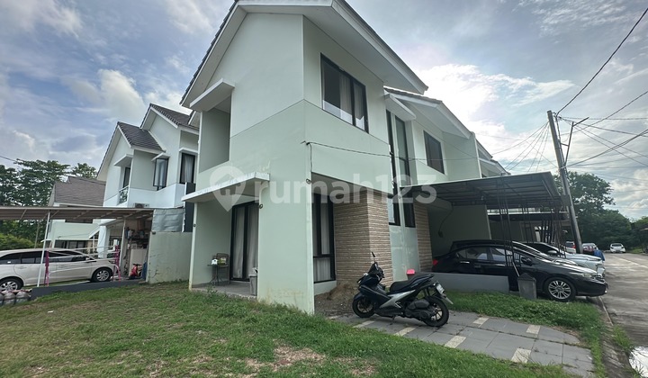 Dijual Rumah SUPER MURAH Posisi HOOK Cluster De Okwood Hanya 1 M Di Mutiara Gading City Bekasi 027 Dijual Rumah SUPER MURAH Posisi HOOK Cluster De Okwood Hanya 1 M Di Mutiara Gading City Bekasi 027