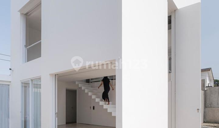 Di Jual Gedung untuk Kator/Usaha Di Jual Gedung untuk Kator/Usaha