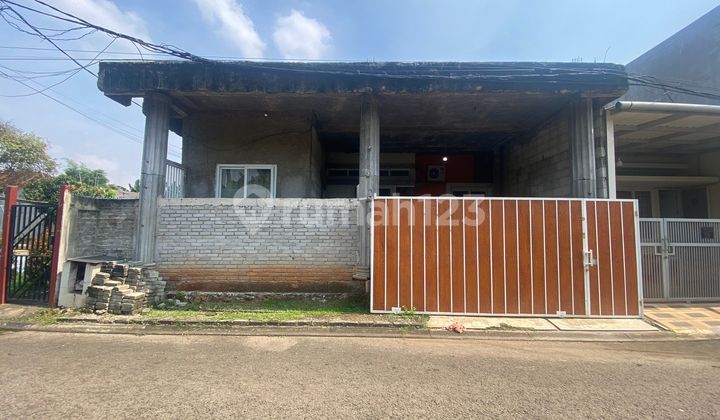 Rumah Butuh Renovasi di Cibubur Country, Cikeas