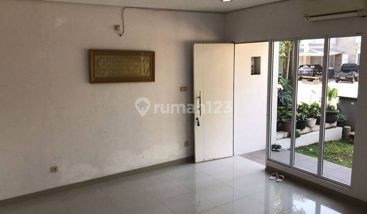 RUMAH 2 LANTAI SIAP HUNI DEPAN TAMAN DI CIBUBUR COUNTRY 2