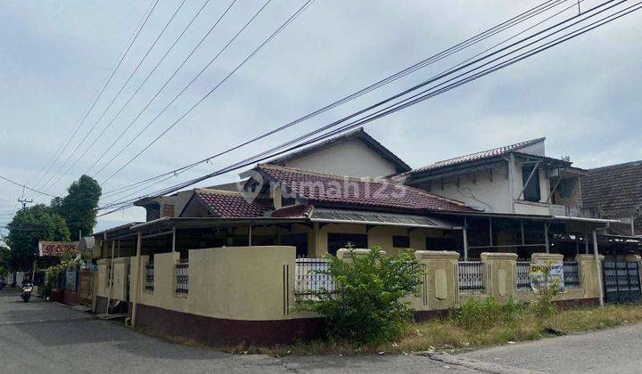 RUMAH ASRI POSISI HOOK DI TAPOS DEPOK 1