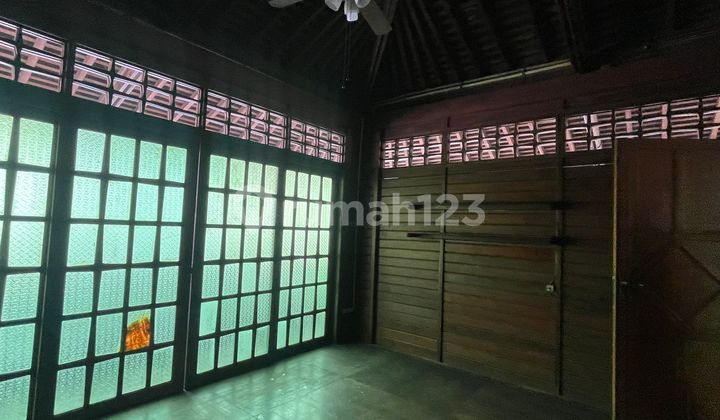 Rumah Unik Artistik Kayu  Merbau , Cozy, Homy - 2 Lantai di Jl. Jambore Cibubur 