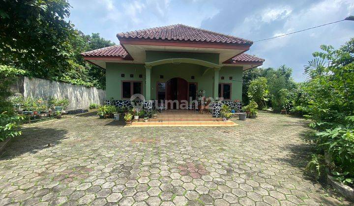 Rumah dengan Lahan Luas 1000 m2 di Leuwinanggung Cibubur 1