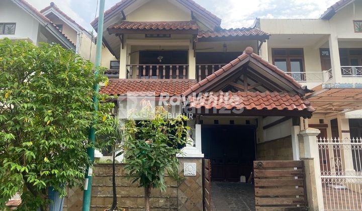 RUMAH ARTISTIK 2 LANTAI DI RAFFLES HILLS CIBUBUR RUMAH ARTISTIK 2 LANTAI DI RAFFLES HILLS CIBUBUR