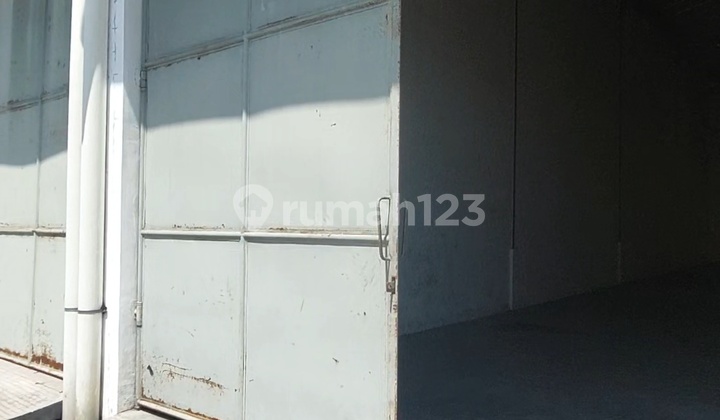 Warehouse in Bumi Benowo Industrial Area Near Romokalisari Toll Road Warehouse in Bumi Benowo Industrial Area Near Romokalisari Toll Road