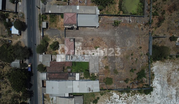 Gudang Nol Jalan Raya Provinsi di Gresik Dekat Tol Cerme