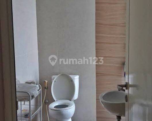 Rumah 2 Lantai Semi Furnish Di Grand Pakuwon Cluster Canberra 2