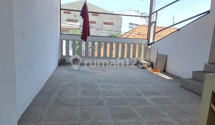 New Renovated House in East Petemon Near Arjuno Street 2