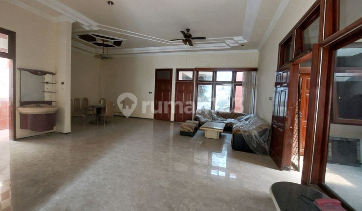 West Surabaya Darmo Baru West Rental House Affordable