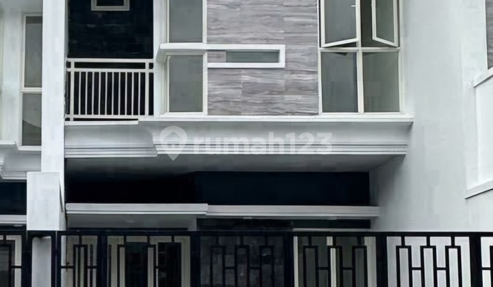 Rumah Bisa Kpr Dekat Ubaya Pusat Dan Petra