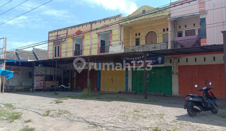 For Rent: 2-Story Shop House on Takalar Makassar Main Road 1