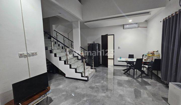 Rumah cantik di Hoek sudah renovasi kotawisata 2