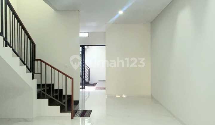 Dijual Rumah Baru Minimalis di Mekarwangi Bandung