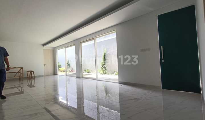Dijual Rumah/Villa di Dago Giri Bandung Minimalis Dijual Rumah/Villa di Dago Giri Bandung Minimalis