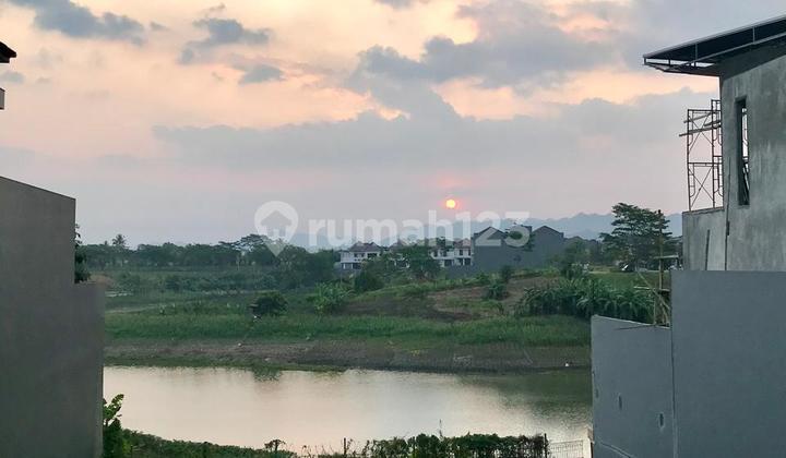 Lake View Plot for Sale in New City Parahyangan Lake View Plot for Sale in New City Parahyangan