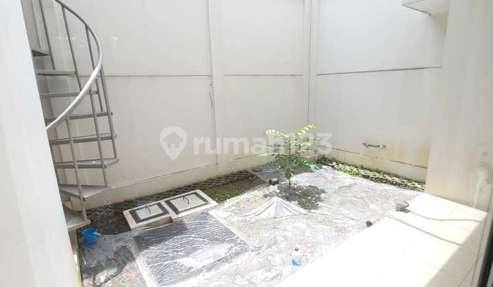Disewakan Rumah Minimalis di Summarecon Bandung 2