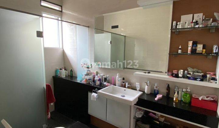 Dijual Rumah Lux Minimalis di Setrasari Bandung Semi Furnished 2