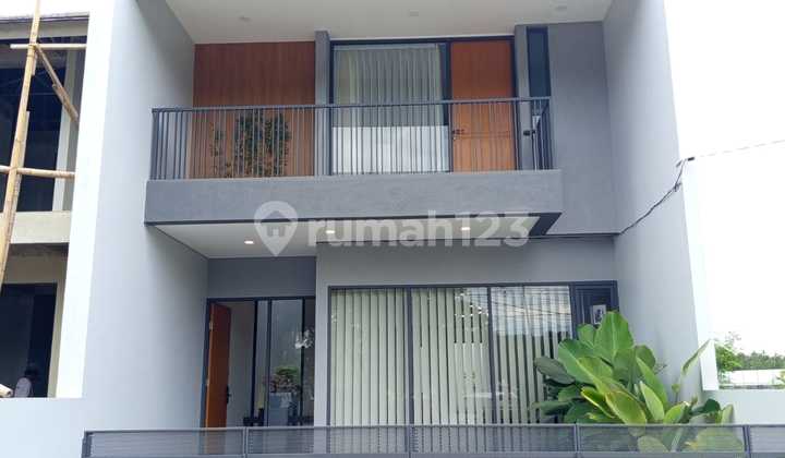 Dijual Rumah Baru Minimalis Multifungsi di Bumi Adipura Bandung 1