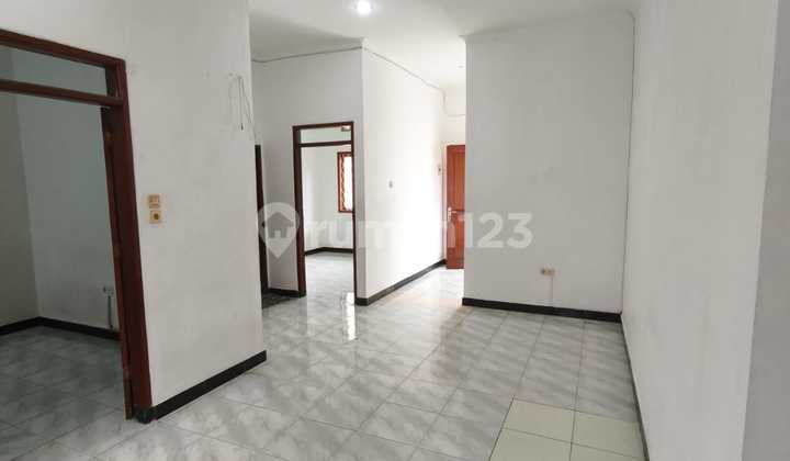 For Quick Sale House in Taman Kopo Indah, Bandung For Quick Sale House in Taman Kopo Indah, Bandung