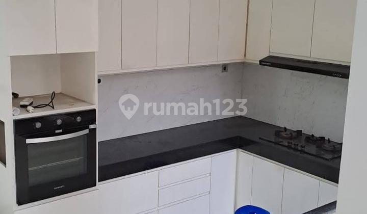 Dijual/Disewakan Rumah Usaha Strategis di Sayap Sudirman Bandung 2