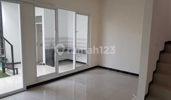 Dijual Rumah di Cluster Springville Taman Kopo Indah Bandung