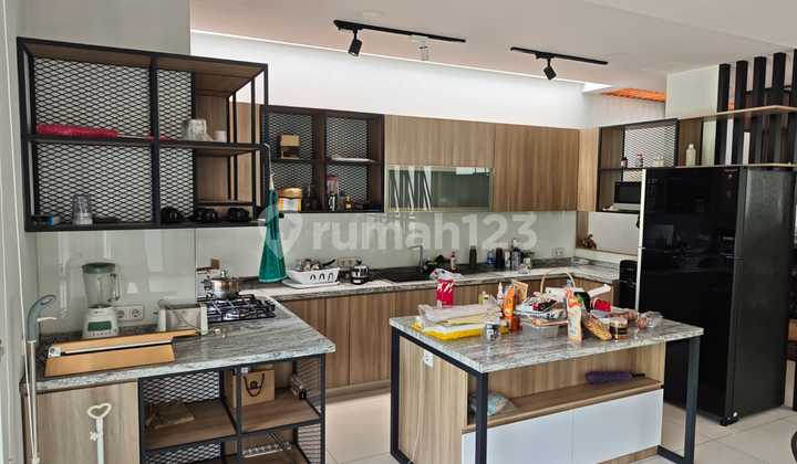 For Sale House in Babakan Jeruk Bandung Price Negotiable For Sale House in Babakan Jeruk Bandung Price Negotiable