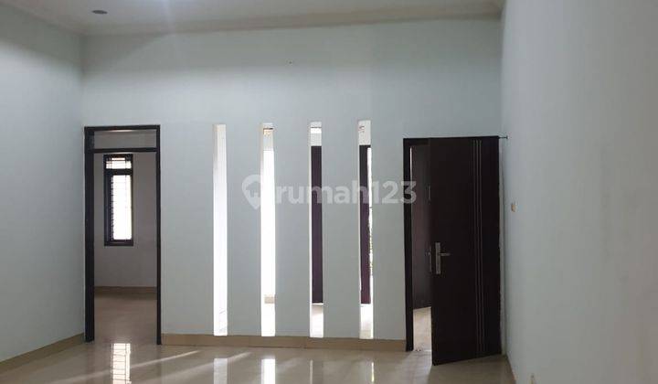 Rumah Dijual Minimalis Singgasana Pradana Bandung Siap Huni 2