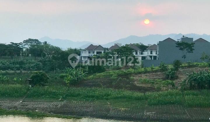 Lake View Plot for Sale in New City Parahyangan Lake View Plot for Sale in New City Parahyangan