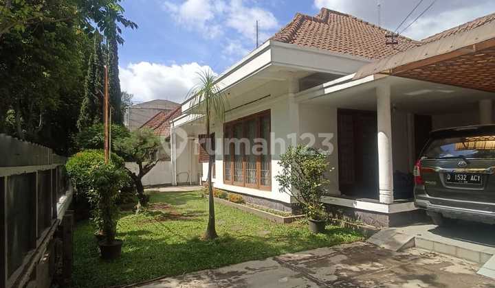 For Sale, Ready-to-Live House in Sayap Gatsu Bandung