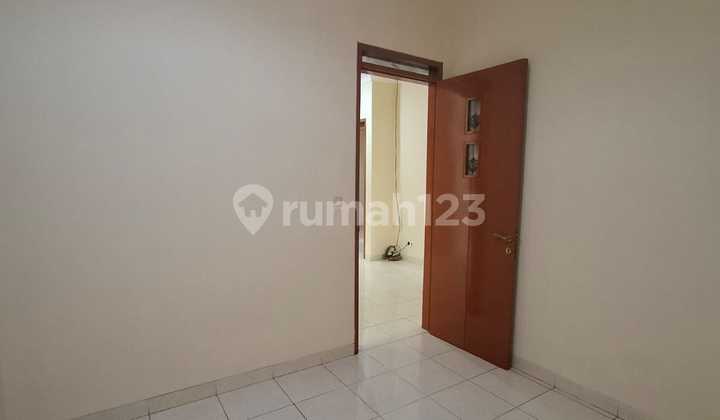 Rare House for Sale in Singgasana Pradana Bandung 2