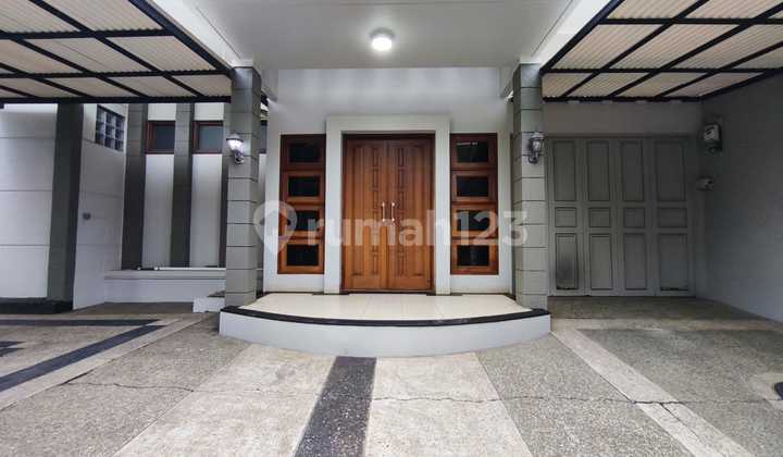 For Sale: Very Nice House in Singgasana Pradana Bandung 2