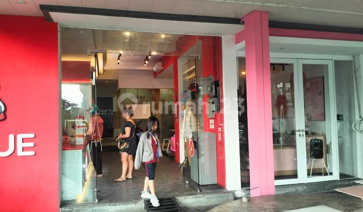 For Sale Shop House, Rare Find in Singgasana Raya Bandung 2