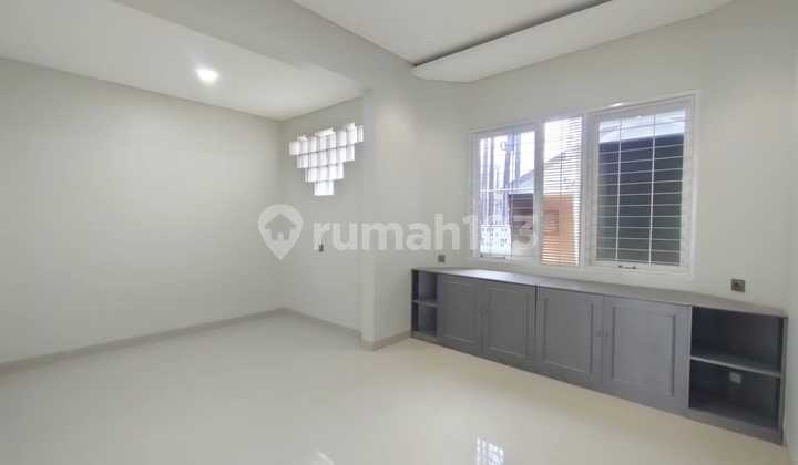 Dijual Rumah Full Renov di Taman Holis Indah Bandung