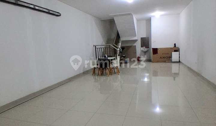 For Rent: Strategic Shop House in Mekarwangi, Bandung 2