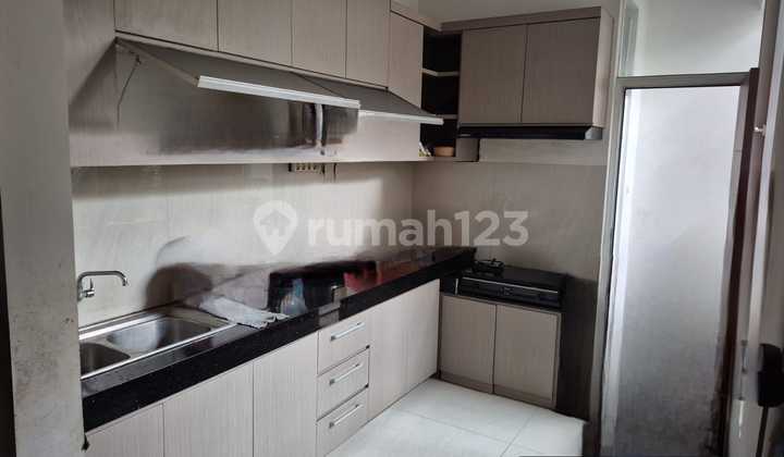 Dijual Rumah Full Furnished di Taman Kopo Indah Bandung 2