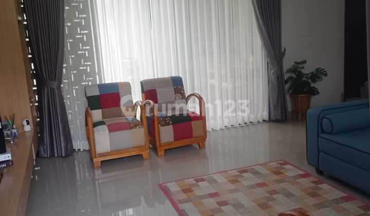 Dijual Rumah Semi Furnished Flora Summarecon Bandung
