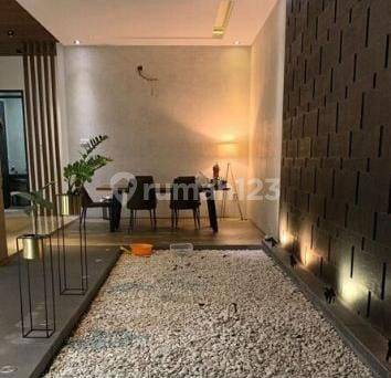 Rumah Dijual Lux Singgasana Pradana Bandung Siap Huni 1