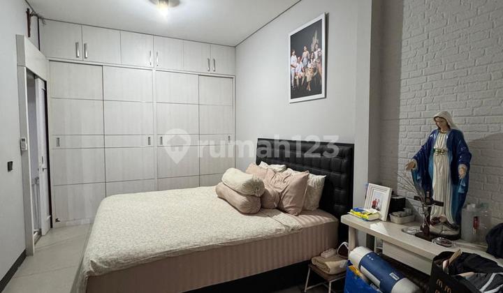 Dijual Rumah Semi Furnished di Kota Baru Parahyangan 2