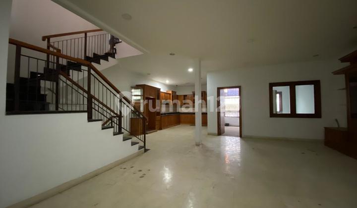 Dijual Rumah Usaha di Mekarwangi Bandung Siap Pakai