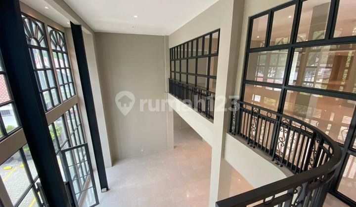 Dijual/Disewakan Gedung Komersil Dago Castle Bandung Dijual/Disewakan Gedung Komersil Dago Castle Bandung