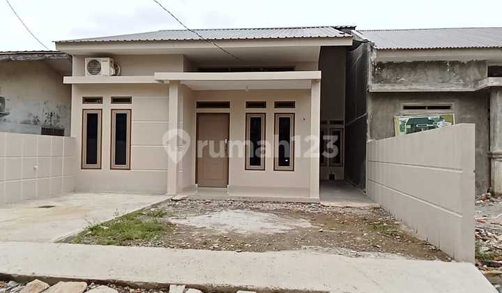 Beautiful and Spacious House in Medan Sunggal Area Beautiful and Spacious House in Medan Sunggal Area